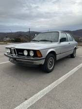 Image 2/9 of BMW 320 (1981)