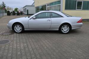Image 7/14 of Mercedes-Benz CL 500 (2003)