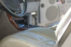 Image 31/50 of Mercedes-Benz 300 SL-24 (1989)