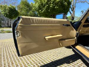 Image 18/38 de Mercedes-Benz 280 SL (1982)