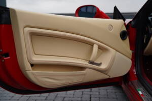 Image 15/50 of Ferrari California (2010)