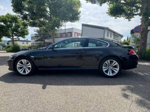 Bild 22/99 von BMW 650i (2007)