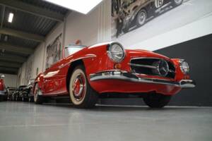 Afbeelding 25/50 van Mercedes-Benz 190 SL (1959)