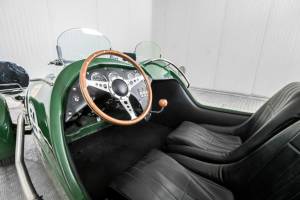 Image 9/50 de Lomax Type 224 (1982)