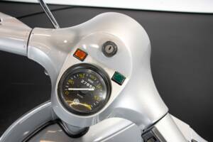 Bild 34/47 von Piaggio Vespa P 200 E (1977)