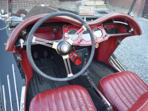 Bild 2/8 von MG TF (1954)
