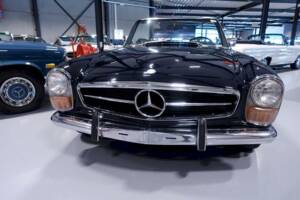 Imagen 3/36 de Mercedes-Benz 280 SL (1971)