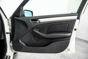 Afbeelding 33/50 van BMW 330xi (2002)