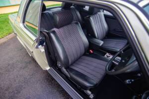 Image 10/30 de Mercedes-Benz 280 CE (1980)