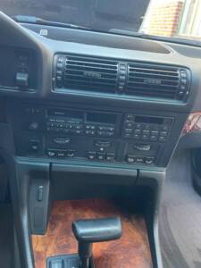 Bild 56/82 von BMW 525i (1993)