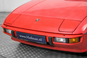 Image 18/50 of Porsche 924 S (1987)