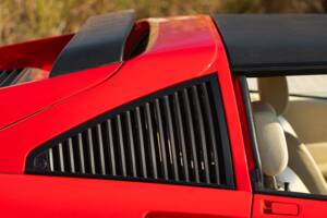 Afbeelding 28/50 van Ferrari 208 GTS Turbo (1986)