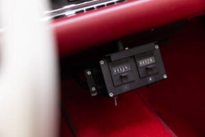 Image 15/24 of Mercedes-Benz 280 SL (1968)