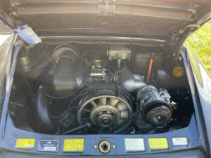 Bild 8/14 von Porsche 911 Carrera 3.2 (WTL) (1989)