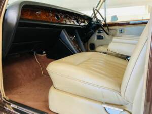 Image 10/12 de Rolls-Royce Silver Shadow I (1974)