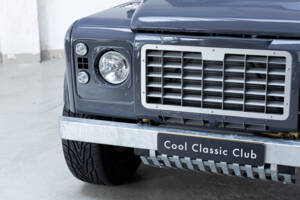 Bild 38/43 von Land Rover Defender Tophat (1984)