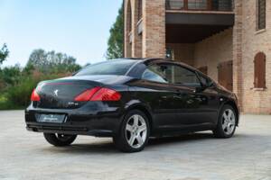 Bild 9/50 von Peugeot 307 CC 2.0i (2004)