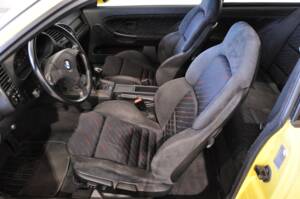 Image 14/31 of BMW M3 (1994)