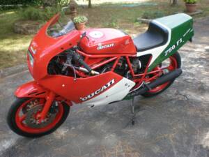Immagine 37/50 di Ducati 750 F1 (1986)
