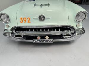 Bild 2/12 von Oldsmobile Super 88 (1955)