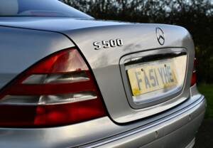 Image 25/50 de Mercedes-Benz S 500 L (2001)
