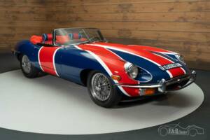 Image 1/8 of Jaguar E-Type (1970)
