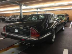 Image 4/24 de Jaguar XJ-S H.E. (1985)