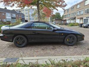 Image 7/8 of Chevrolet Camaro Z28 (1997)