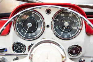 Image 15/28 de Mercedes-Benz 190 SL (1961)