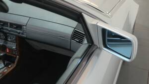 Image 26/51 of Mercedes-Benz 500 SL (1992)