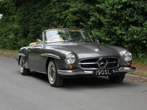 Image 1/18 of Mercedes-Benz 190 SL (1962)