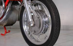 Image 17/99 of MV Agusta 750 Sport (1971)