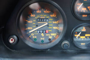 Image 33/50 de Ferrari 328 GTS (1989)