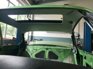 Image 41/43 of BMW 2,5 CS (1975)
