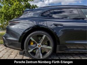 Obraz 14/49 pojazdu Porsche Taycan Turbo S Cross Turismo (2021)