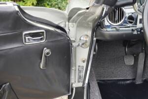 Imagen 32/50 de Mercedes-Benz 280 SL (1969)