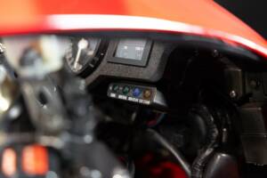 Image 23/42 de Honda RVF 750 (1994)
