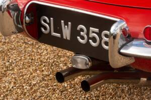 Image 37/50 de Jaguar E-Type (1967)