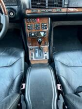 Bild 32/37 von Mercedes-Benz S 320 (1994)
