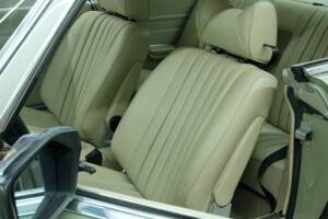 Image 13/50 de Mercedes-Benz 450 SLC 5,0 (1978)