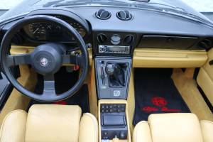 Imagen 11/38 de Alfa Romeo 2.0 Spider (1990)