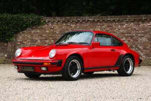 Image 15/50 of Porsche 911 Carrera 3.2 (1988)