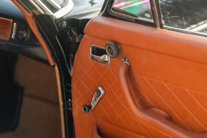 Image 21/46 of Mercedes-Benz 250 CE (1970)