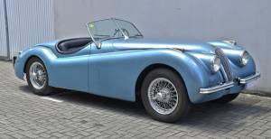 Image 3/50 of Jaguar XK 120 OTS (1952)