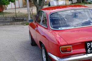 Image 4/12 of Alfa Romeo Giulia GT 1300 Junior (1967)