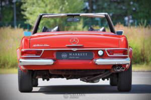 Image 7/70 of Mercedes-Benz 280 SL (1969)