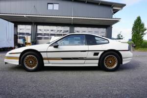 Afbeelding 4/70 van Pontiac Fiero GT (1988)