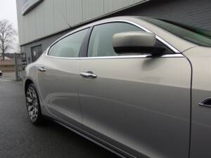 Image 21/90 of Maserati Quattroporte GTS (2013)