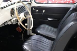 Image 13/44 of Volkswagen Beetle 1200 Export "Oval" (1956)