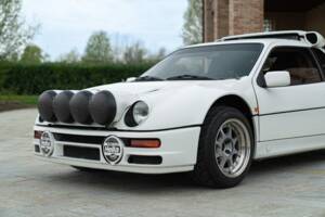 Image 17/50 of Ford RS200 (1987)
